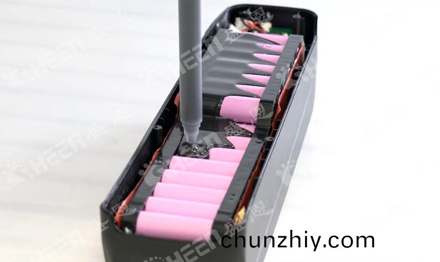 導熱、絕(jue)緣與密封：車載OBC係統中導熱灌縫(feng)膠的(de)重要作用