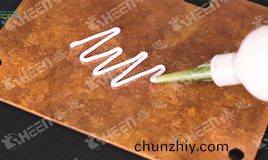 導熱凝(ning)膠：增強設備(bei)穩定性的創(chuang)新散(san)熱解決方案